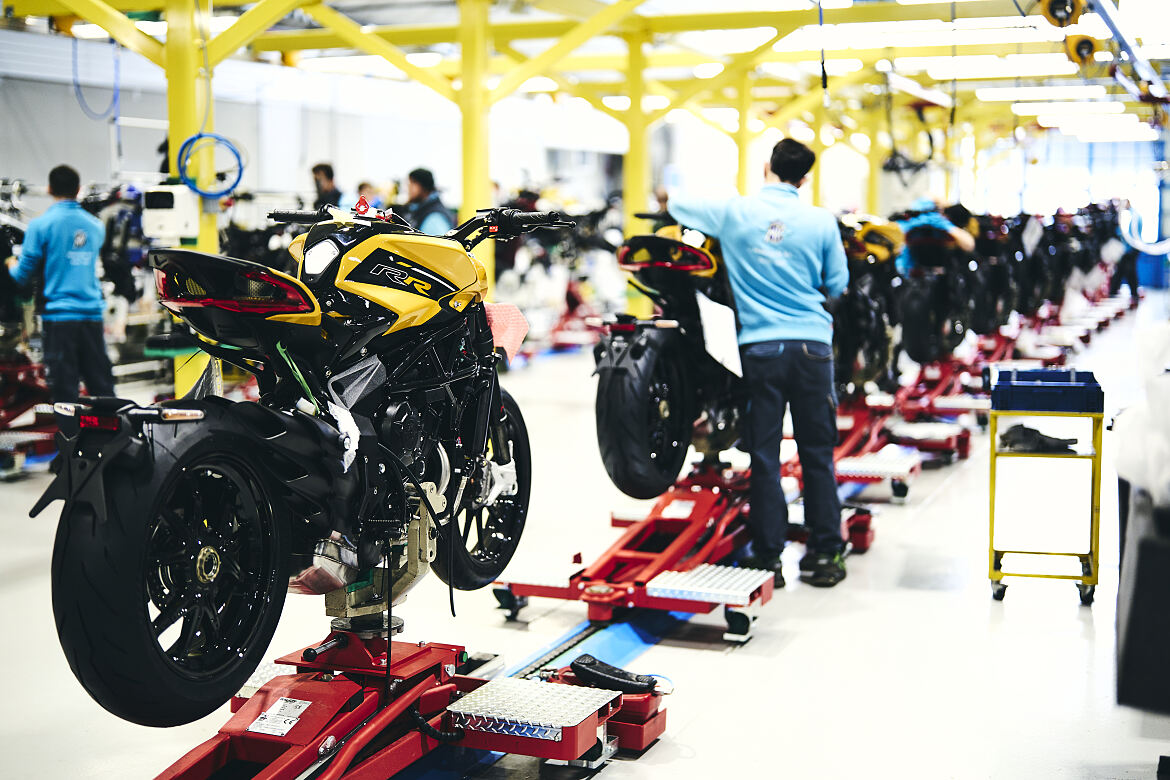 PRODUZIONE MV AGUSTA (3)