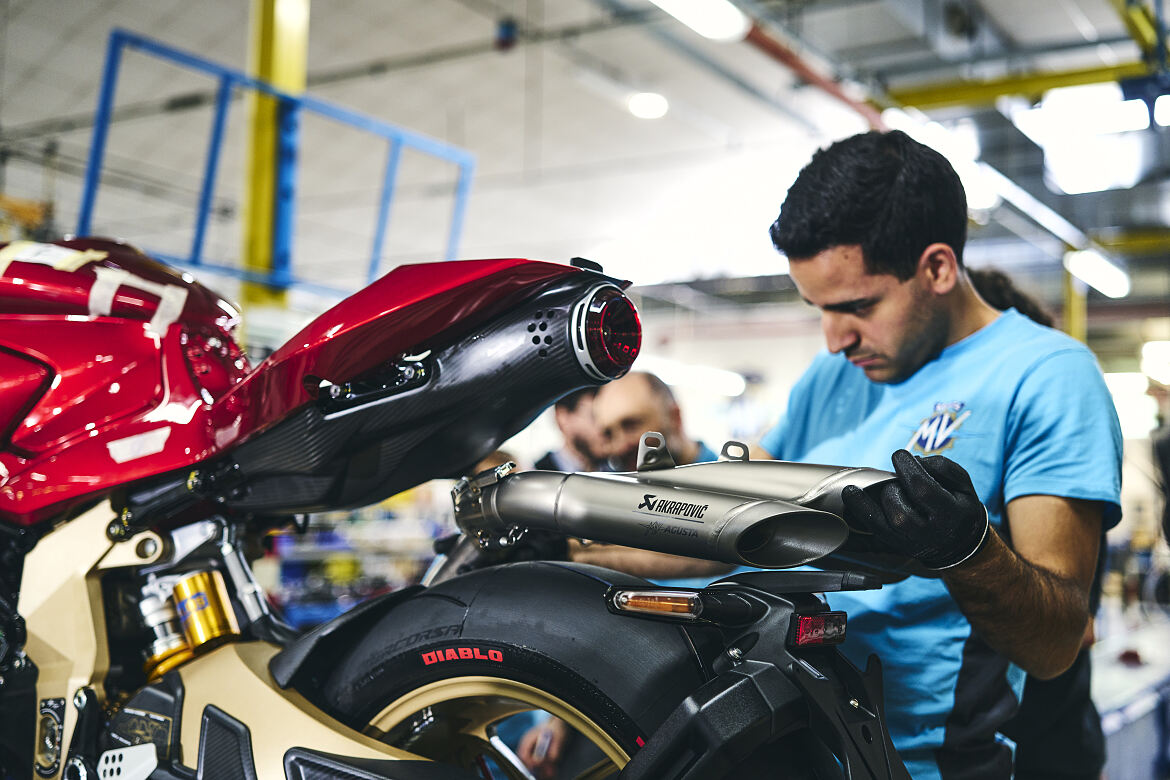 PRODUZIONE MV AGUSTA (2)